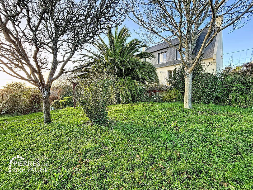 Maison à PLOUGONVELIN