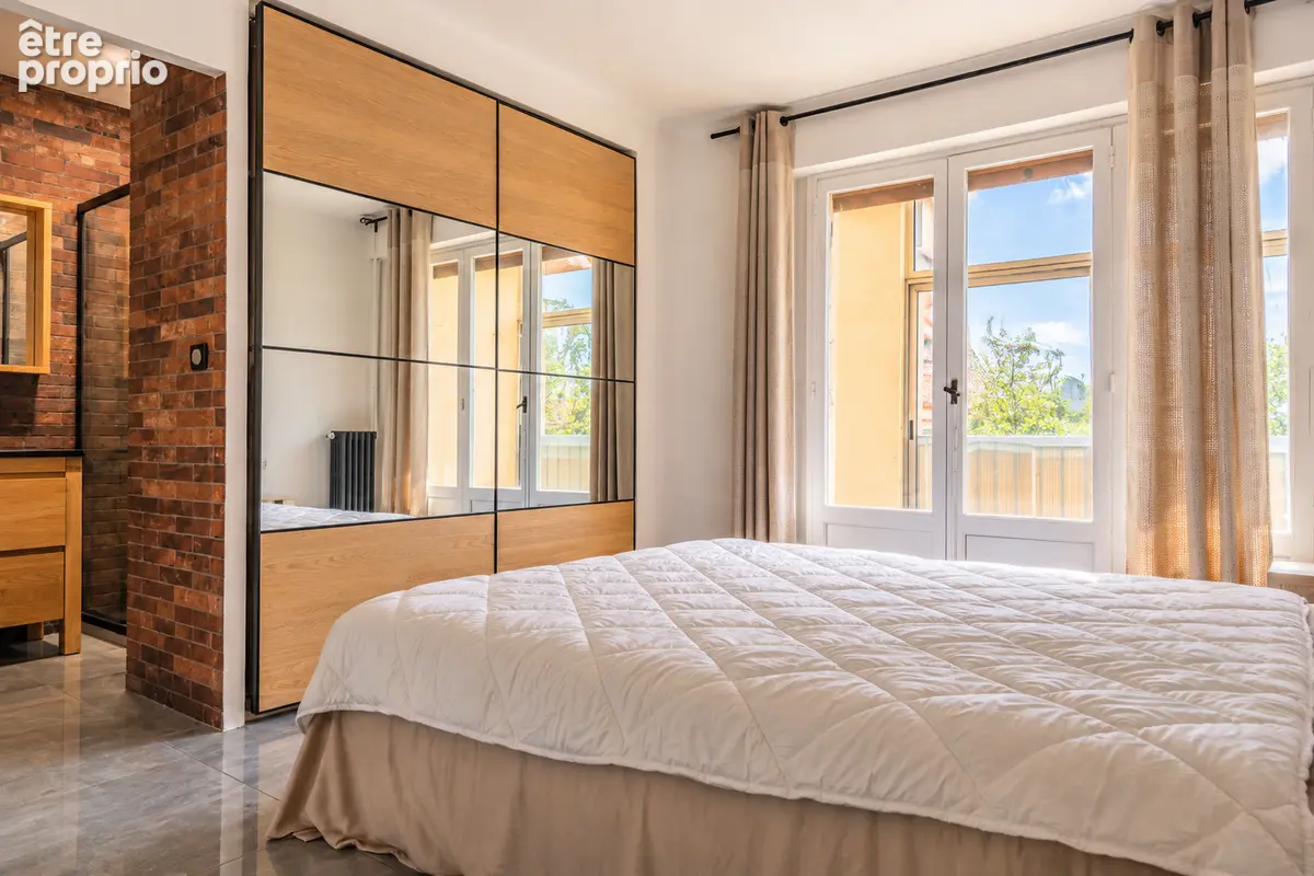 A proximité de la Rotonde - appartement 111 m² avec ascenseur terrasses - photo 4
