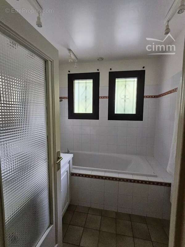 Maison individuelle 5 pieces piscine - photo 14
