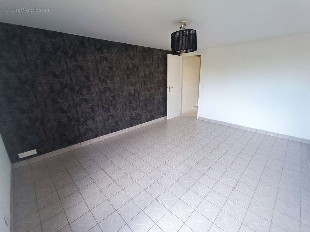 Maison à CHARENTONNAY