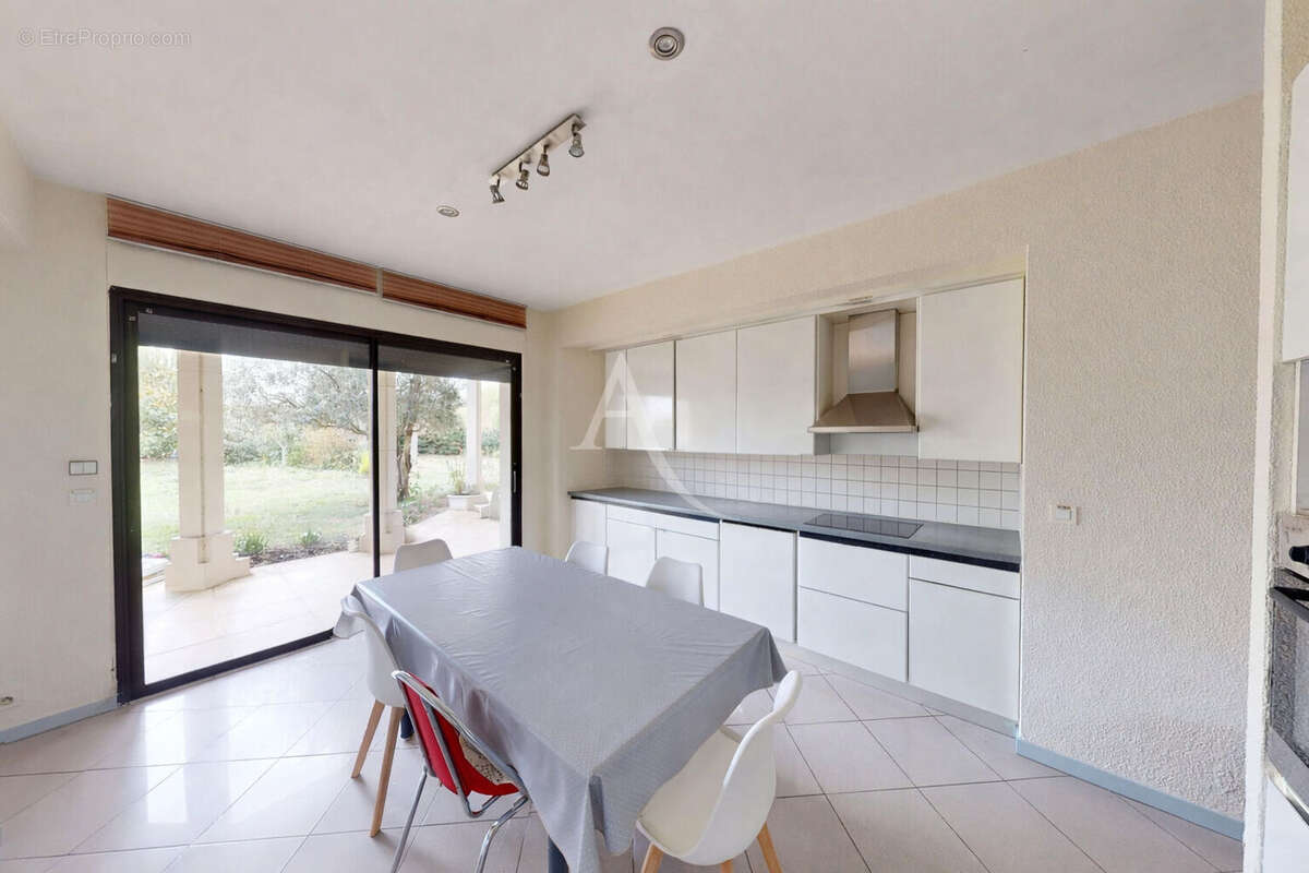 Maison à VIGOULET-AUZIL