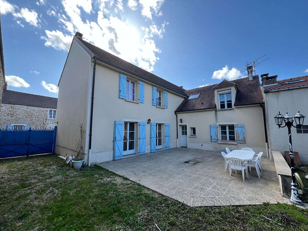 Maison à CERNAY-LA-VILLE