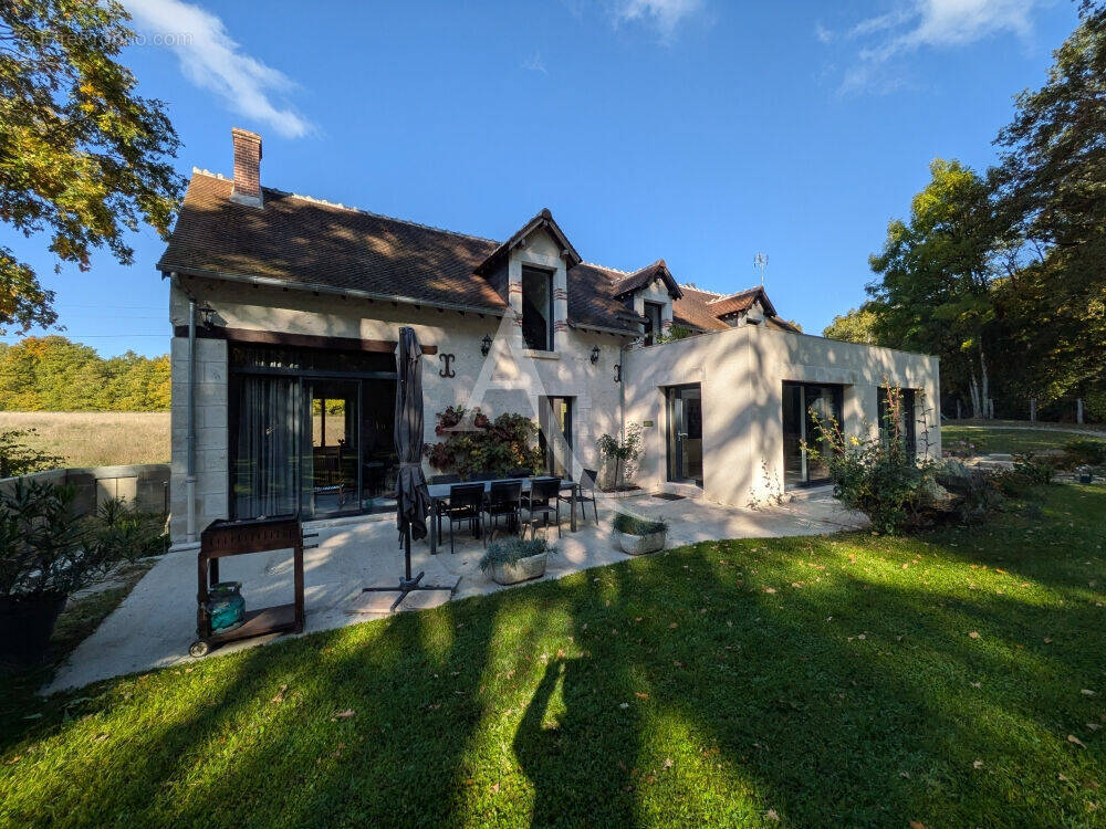 Maison à CHOUZY-SUR-CISSE