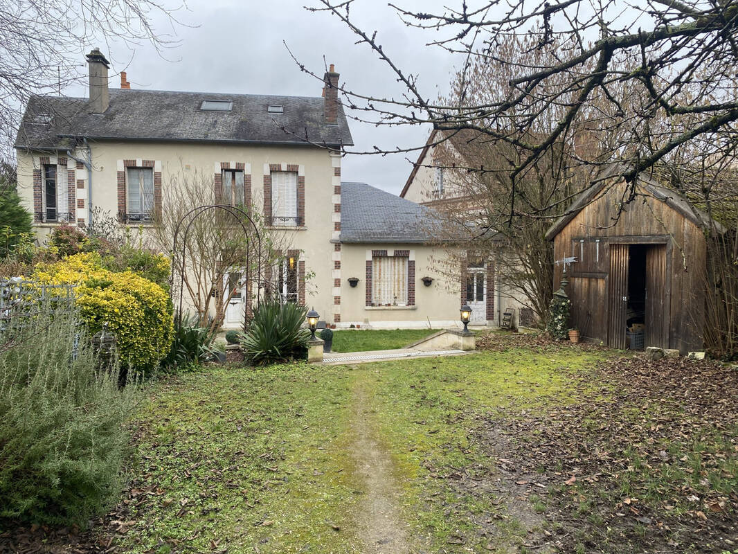 Maison à AUXERRE