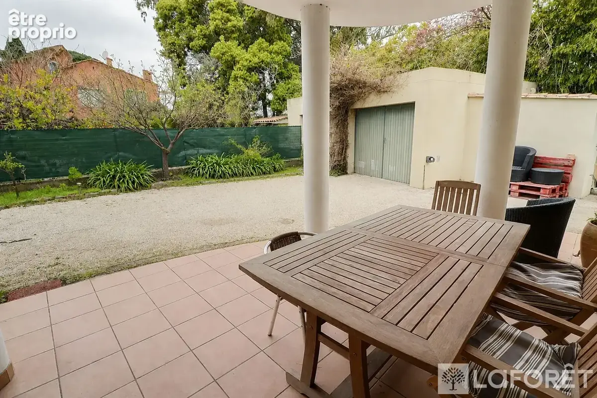 Hyères - Quartier recherché proche de la gare, Maison divisée en deux appartements - photo 3