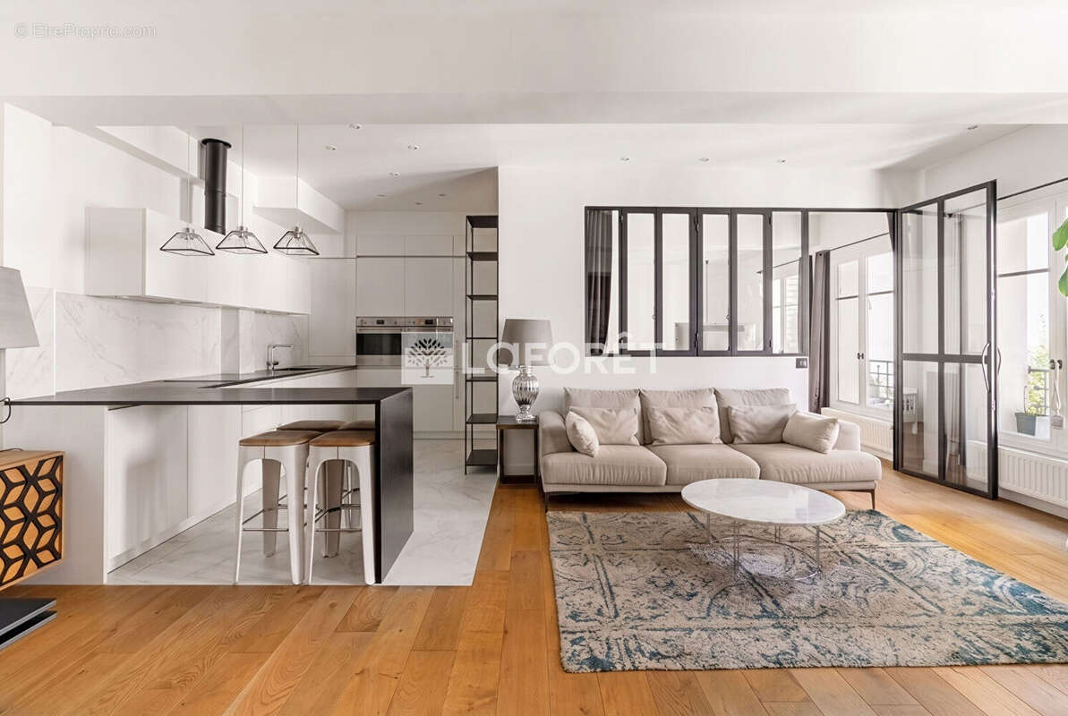 Dernier etage - calme - lumineux - refait a neuf - photo 6