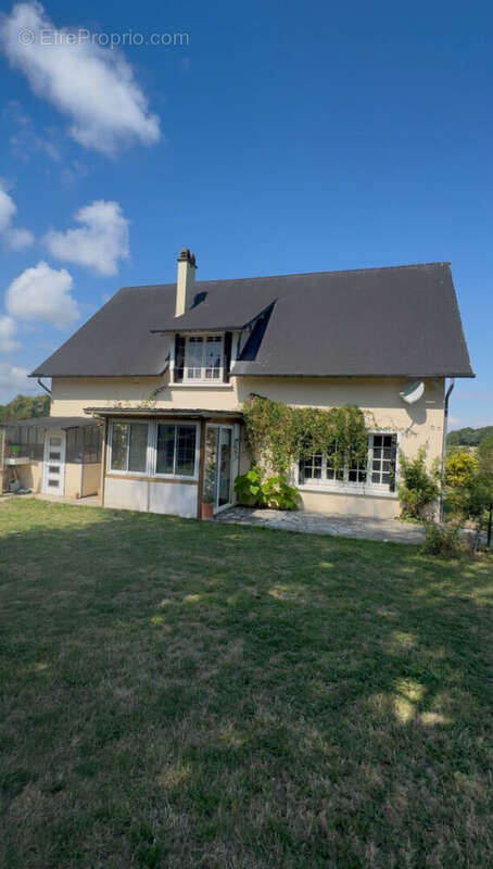 Maison à SAINT-MAURICE-LES-CHARENCEY