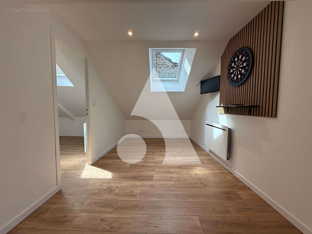 Appartement à JUGON-LES-LACS