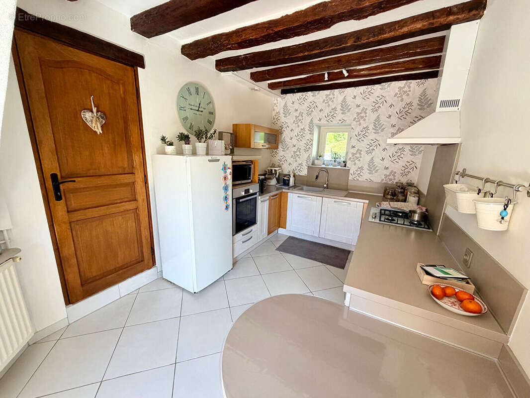 Maison à LE MELE-SUR-SARTHE