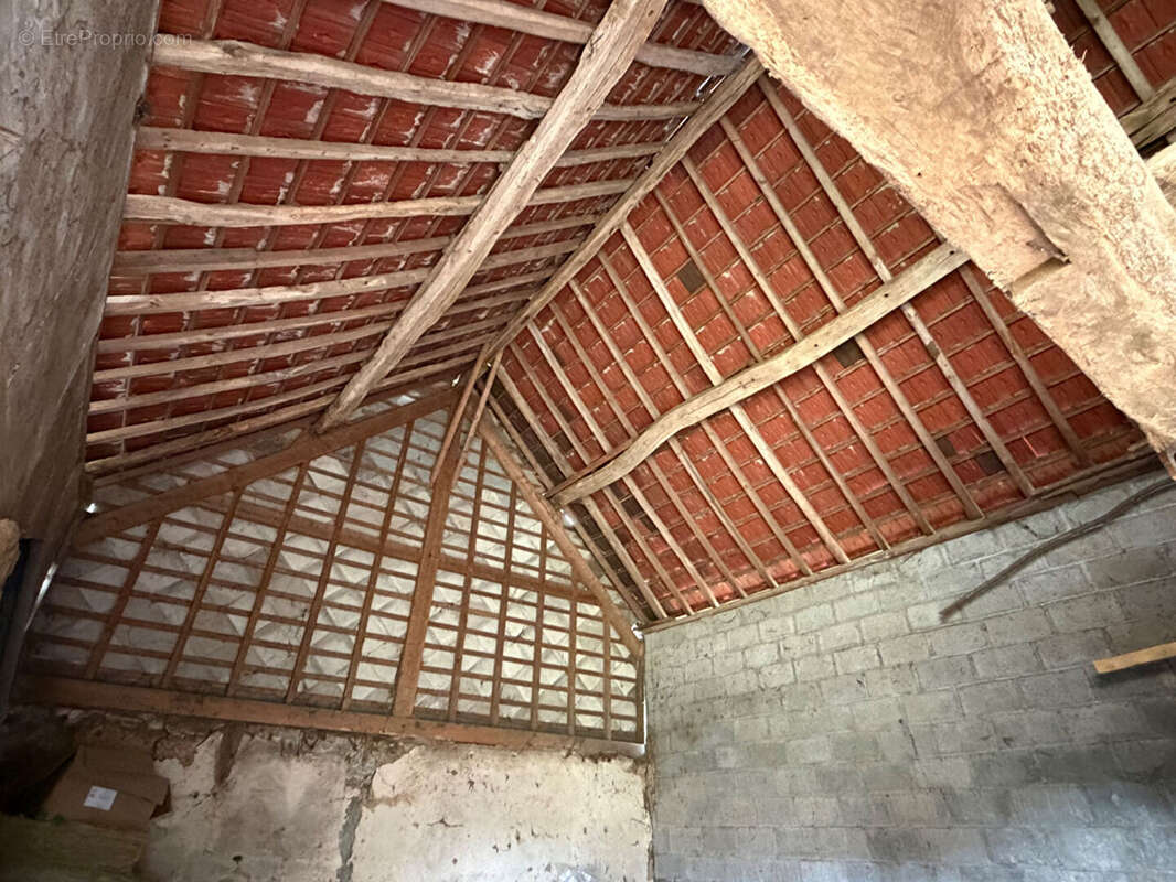 Maison à GROSSOEUVRE