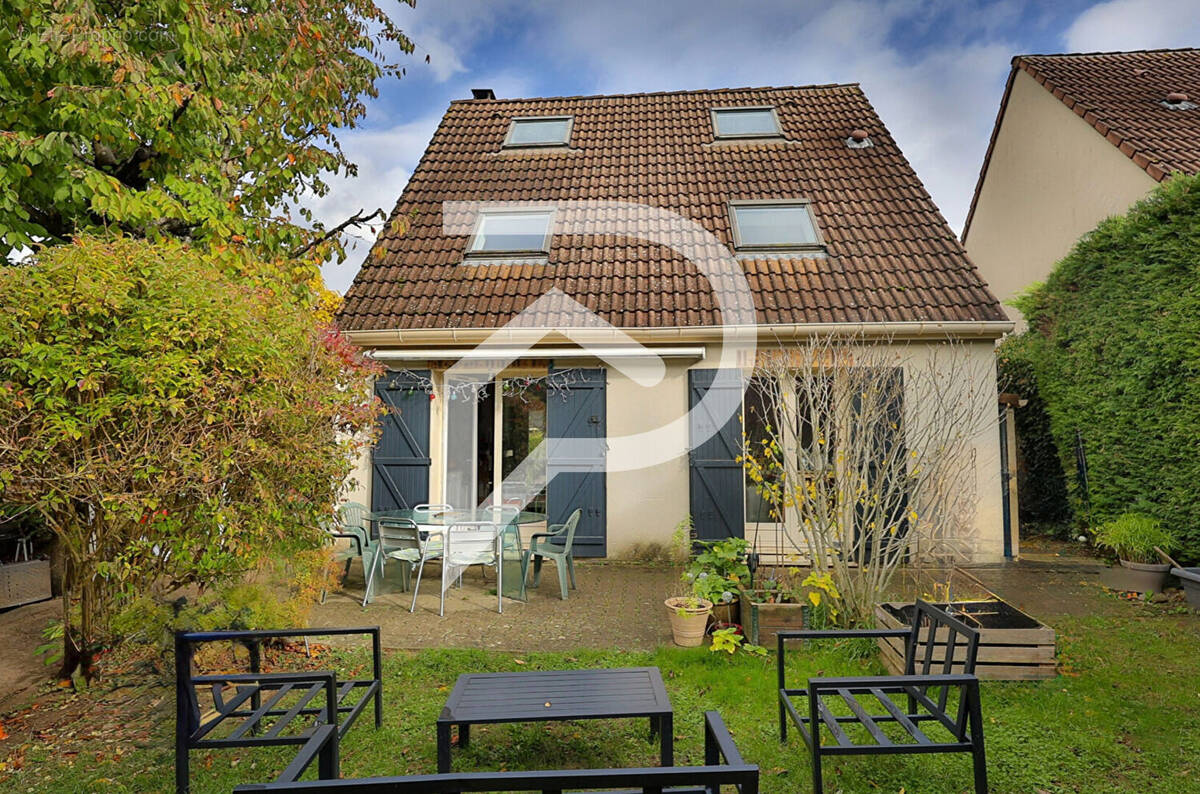 Maison à SAINT-GERMAIN-LES-CORBEIL