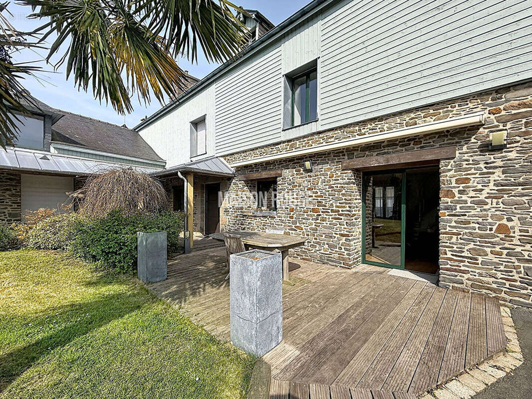 Maison à DOL-DE-BRETAGNE