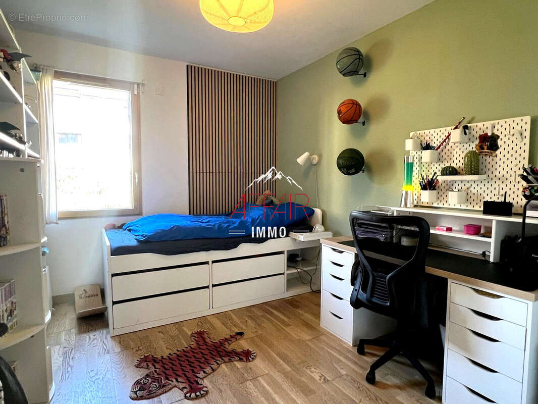 Appartement à NEYDENS