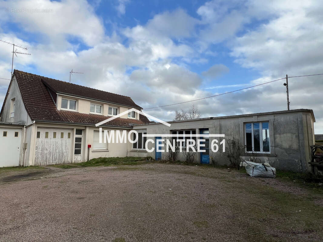 Maison à LA FERTE-MACE