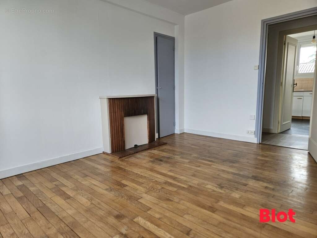 Appartement à FOUGERES