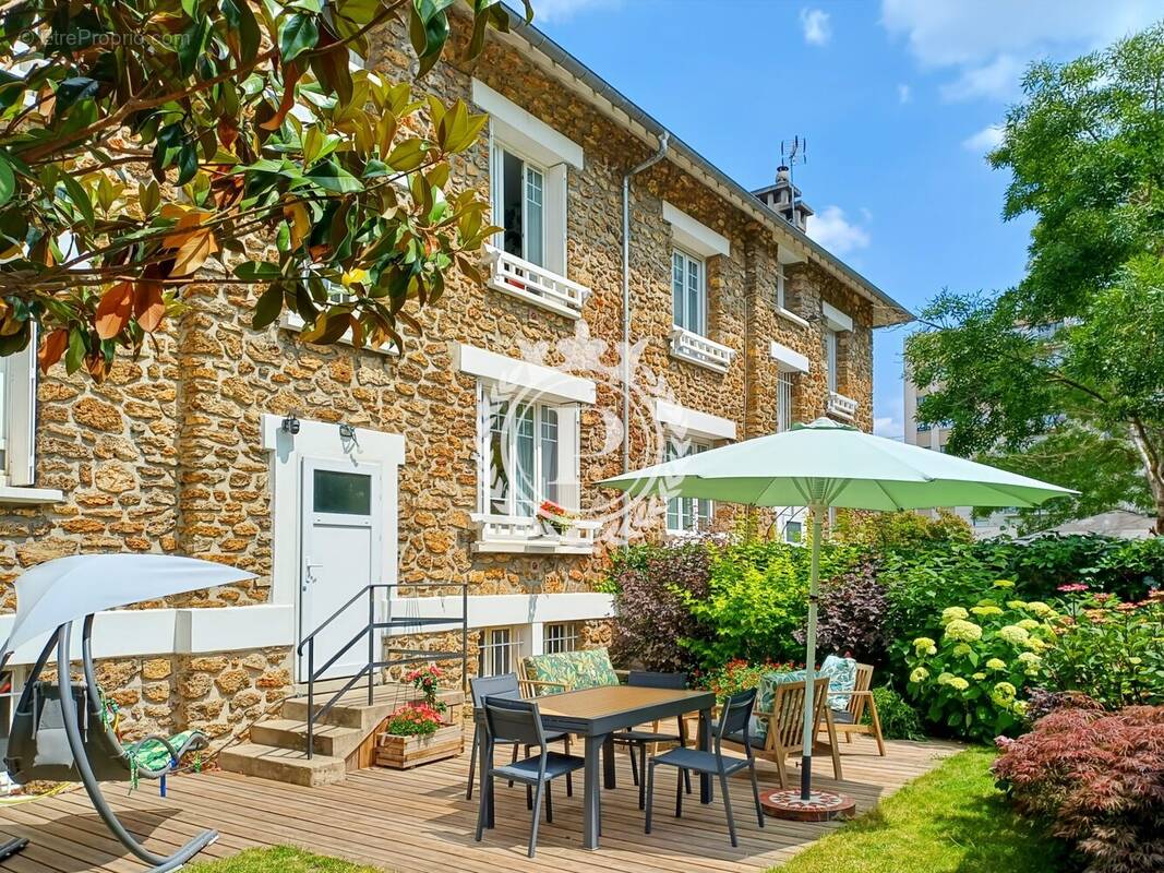 Maison à VILLEMOMBLE