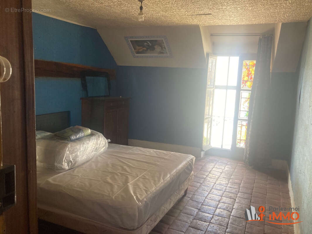 Maison à SOUGERES-EN-PUISAYE