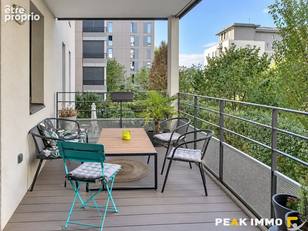 ANNECY - T3 de 62.5m2, au calme, avec balcon, garage fermé et cellier - photo 2