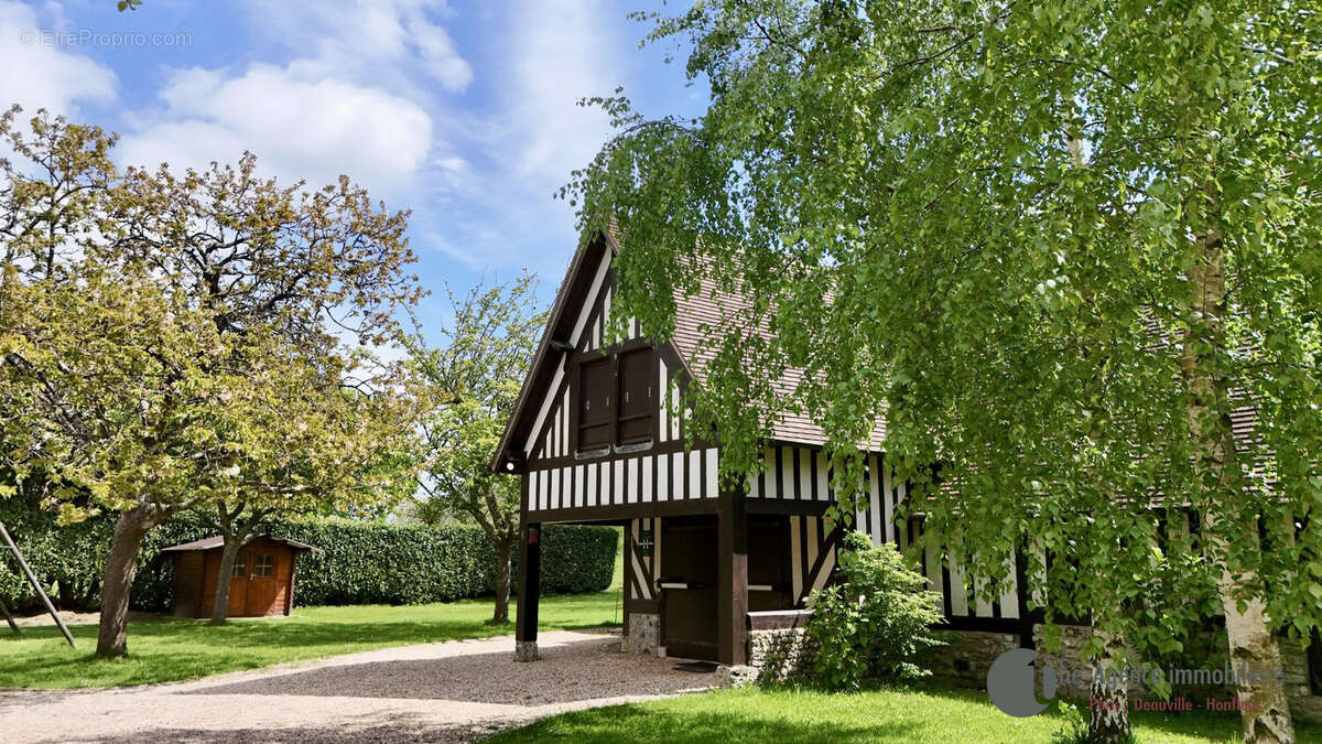 Maison à FIQUEFLEUR-EQUAINVILLE