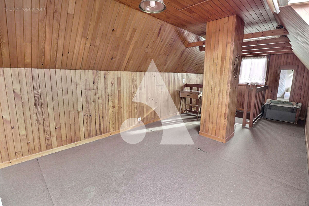 Maison à MERY-SUR-OISE