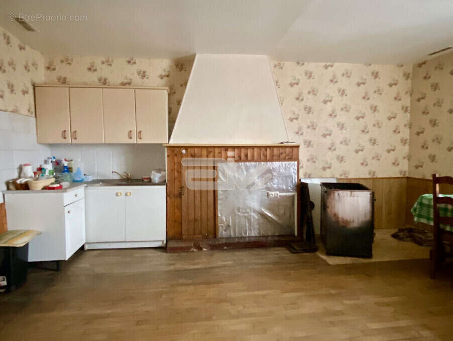 Maison à LONGUEVAL-BARBONVAL