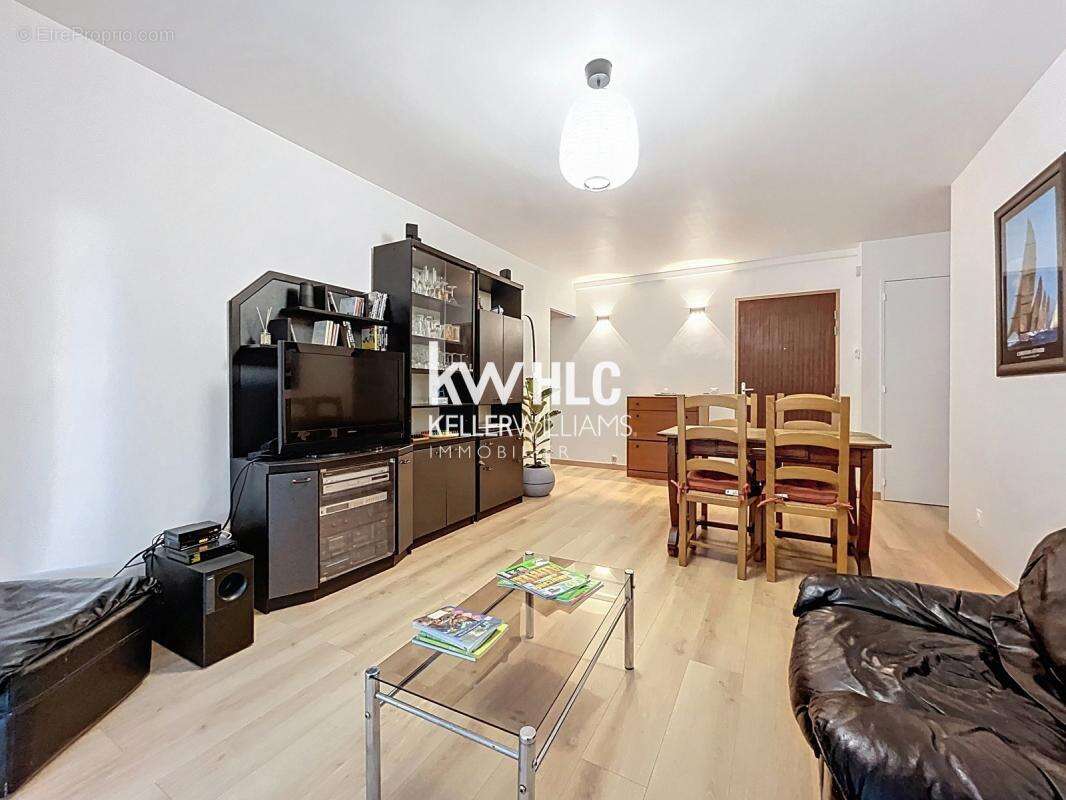 Appartement à MANDELIEU-LA-NAPOULE