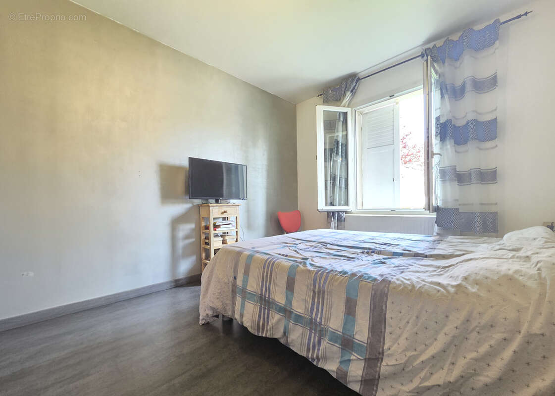 Appartement à MARLY-LA-VILLE