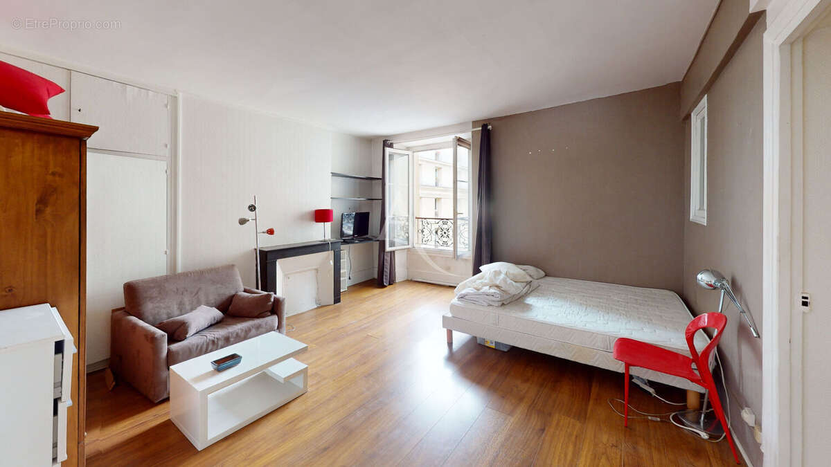 Appartement à PARIS-3E