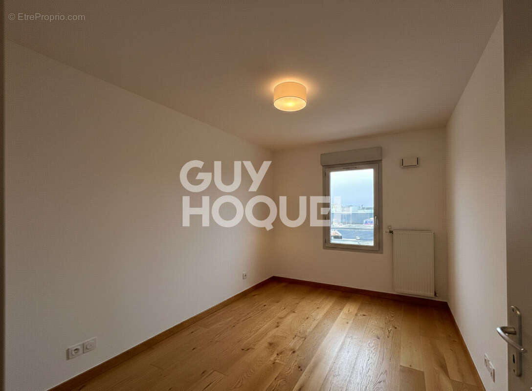 Appartement à PIERRE-BENITE