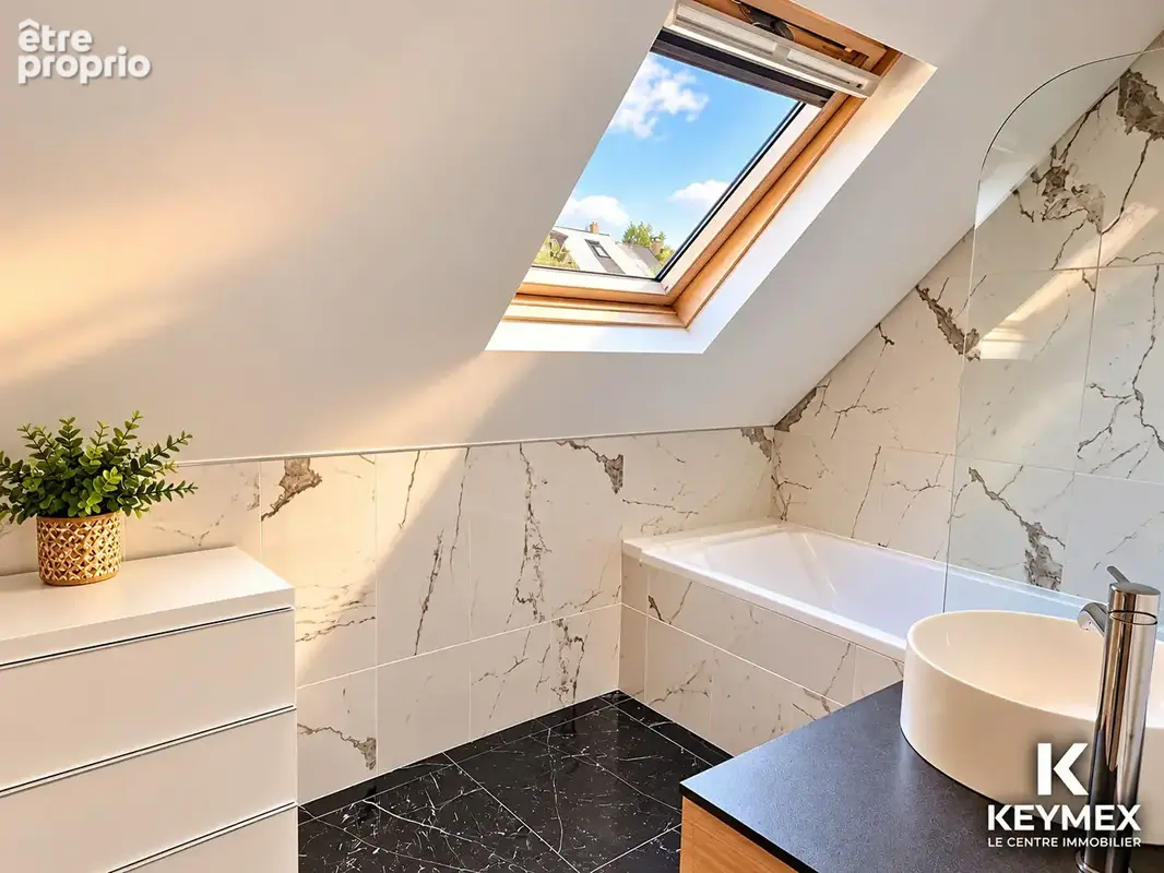 Maison 90 m2, 5 pièces SAINT-MARTIN-DU-TERTRE - photo 9