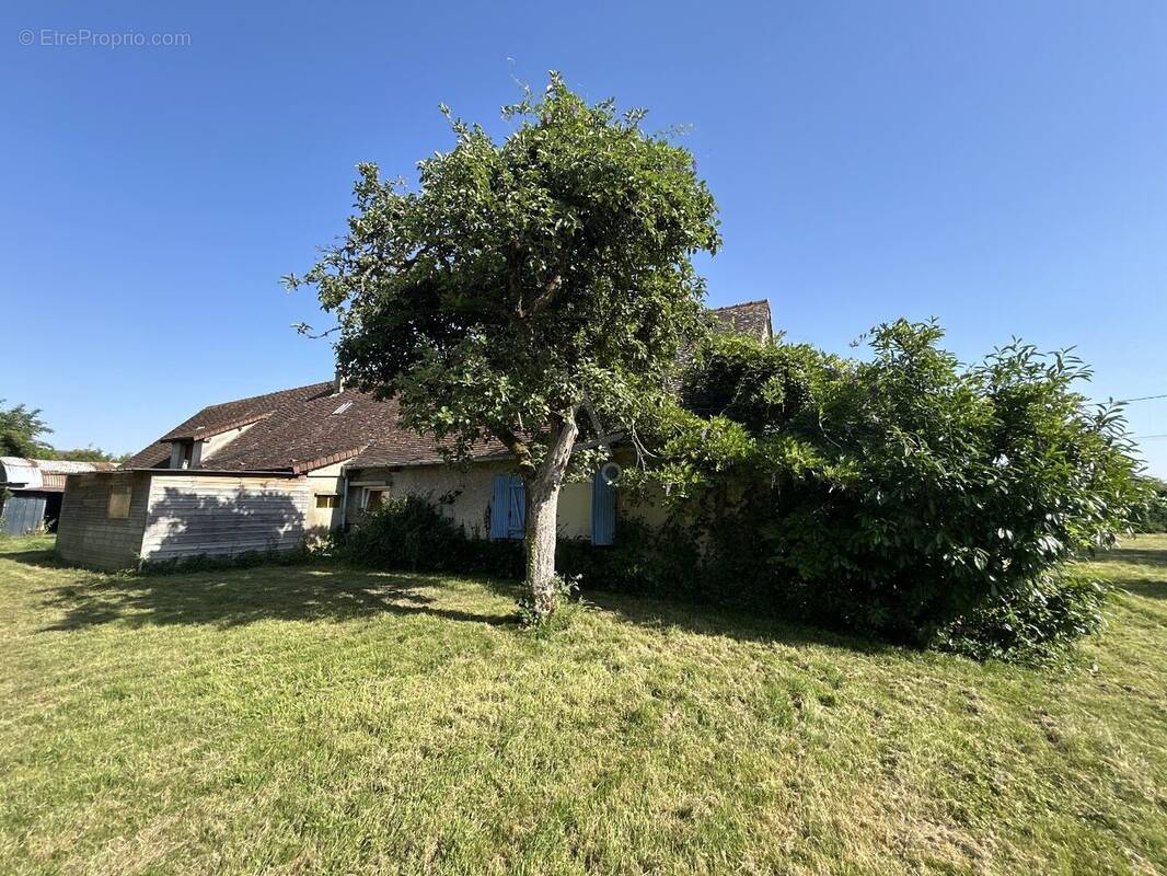 Maison à VAUPILLON