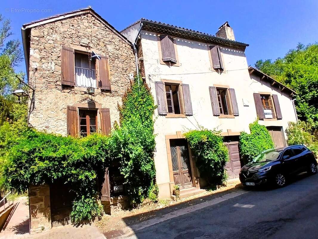 Maison à MONESTIES