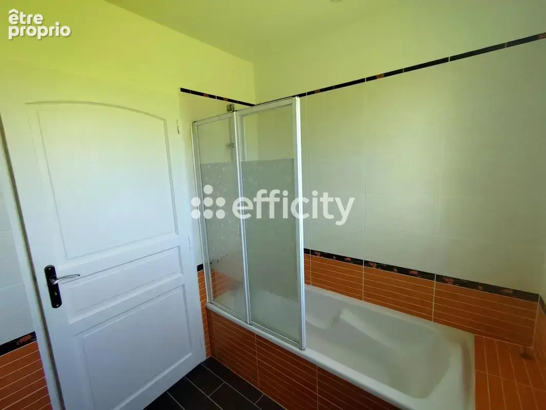Maison 5 pièces 160 m² à vendre à Saint-Georges-Des-Coteaux (17810) - photo 15