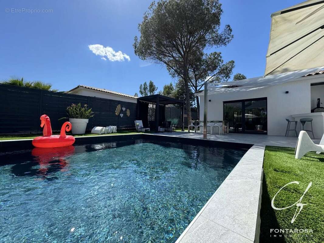 Maison à PUGET-SUR-ARGENS