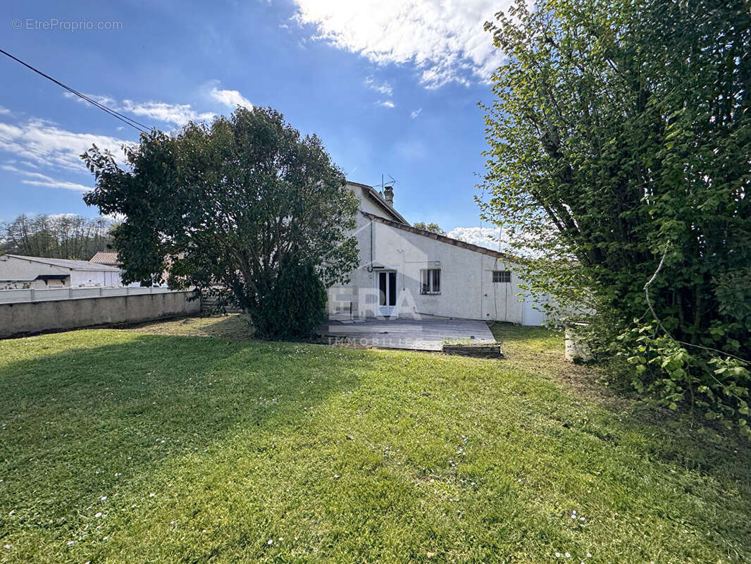 Maison à PUGNAC