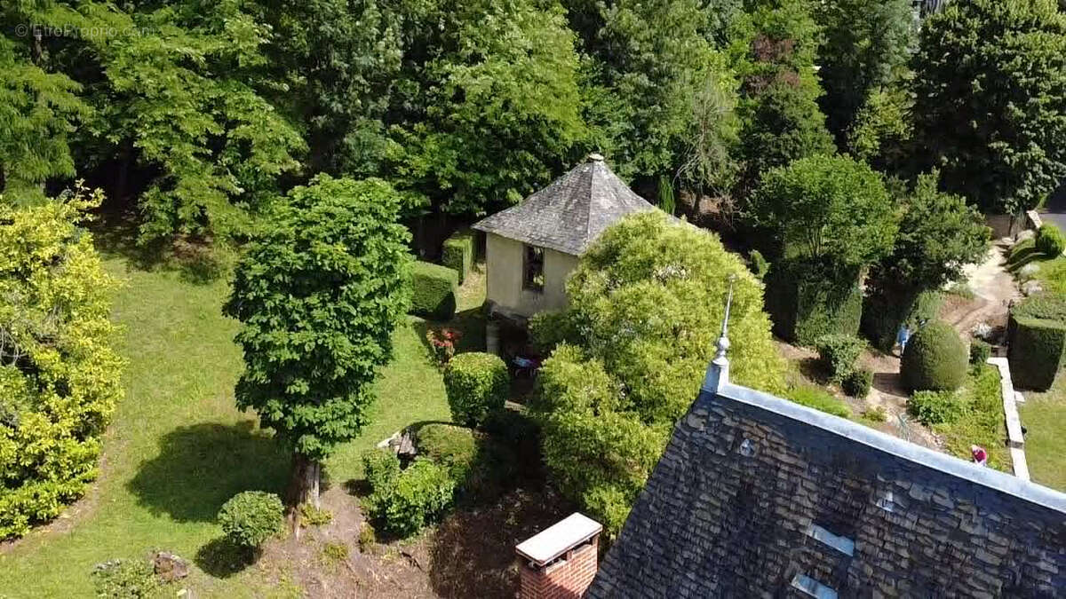 Authentique propriété de caractère du XIX? siècle - photo 2