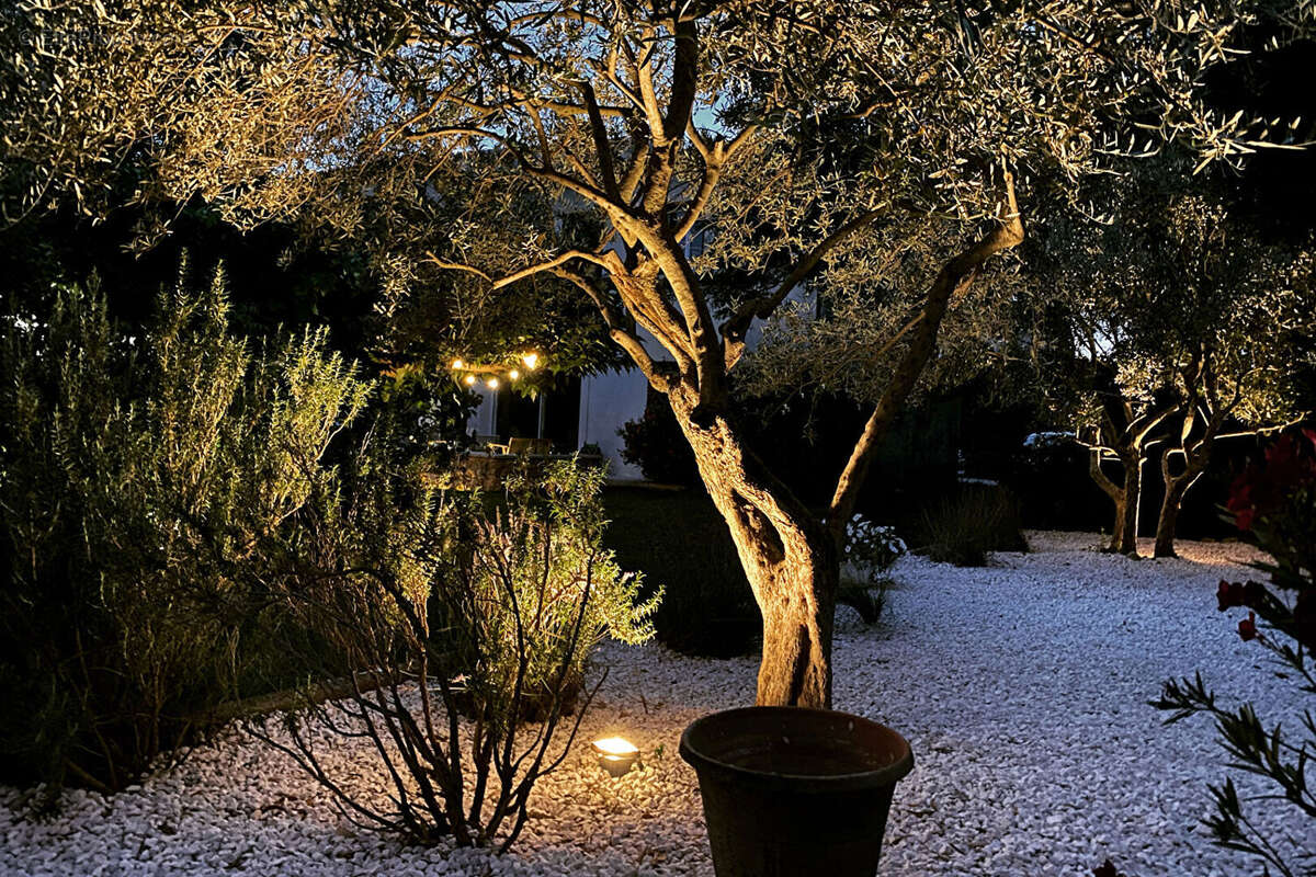Maison 193m² à saint-cannat - photo 14