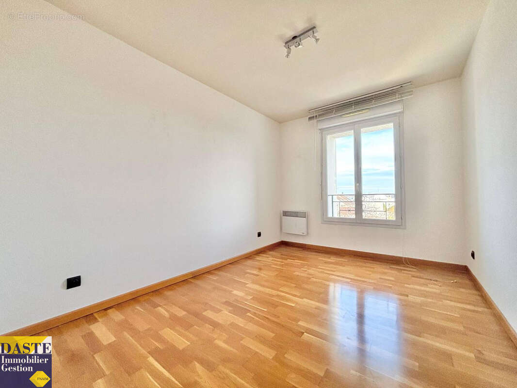 Appartement à PONTAULT-COMBAULT