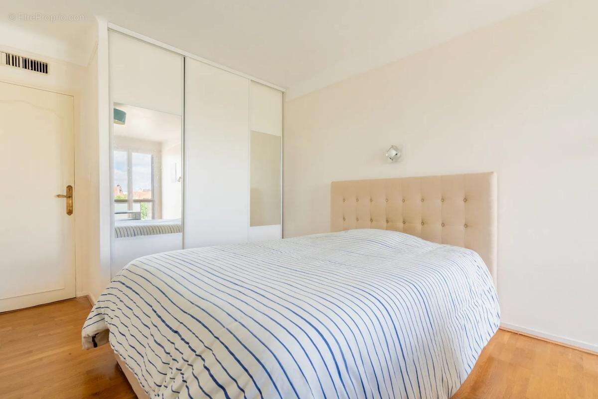 Appartement à SAINT-MAUR-DES-FOSSES