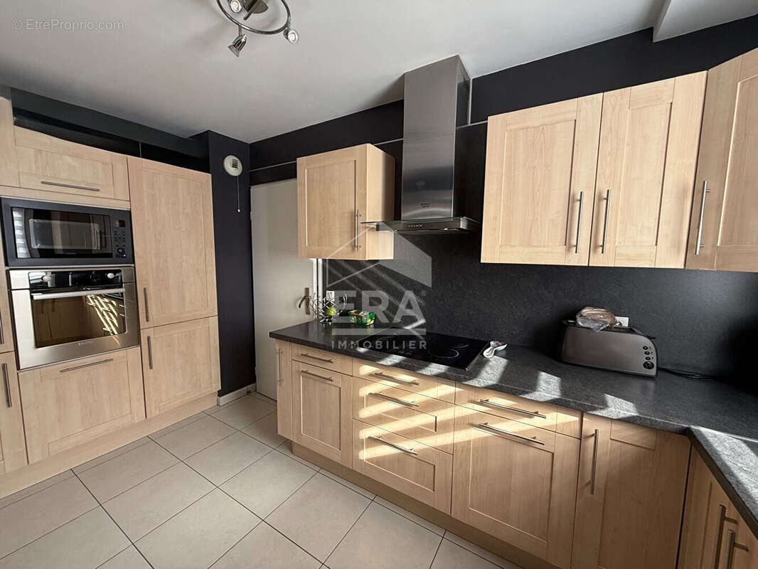 Maison à BRIE-COMTE-ROBERT