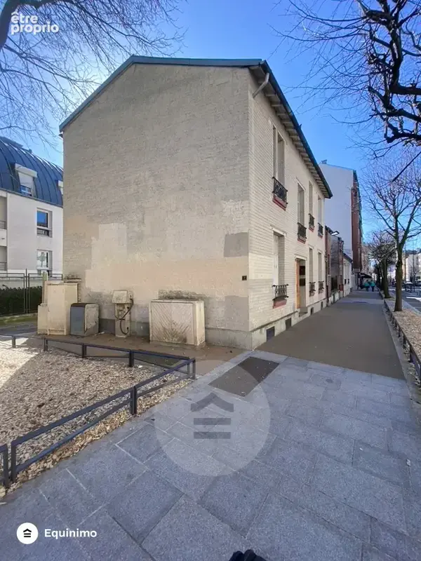 Immeuble de 4 appartements   120 m2 traversant et lumineux, situé Boulevard de la Liberté aux Lilas, à proximi - photo 3