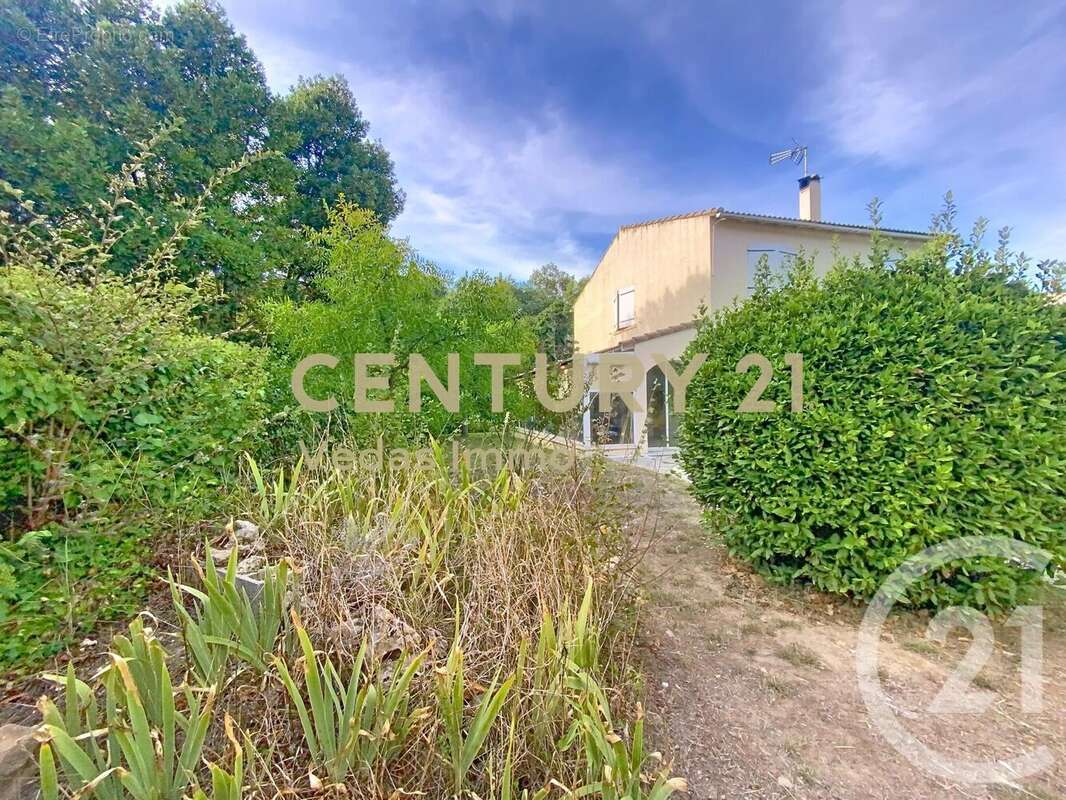 Maison à SAINT-JEAN-DE-VEDAS