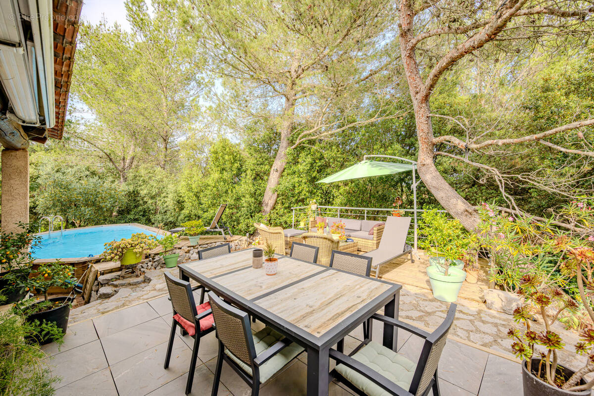 Maison à MEOUNES-LES-MONTRIEUX