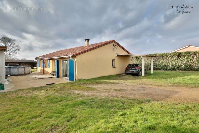 Maison à vendre 5 pièces BOZ (01) - photo 14