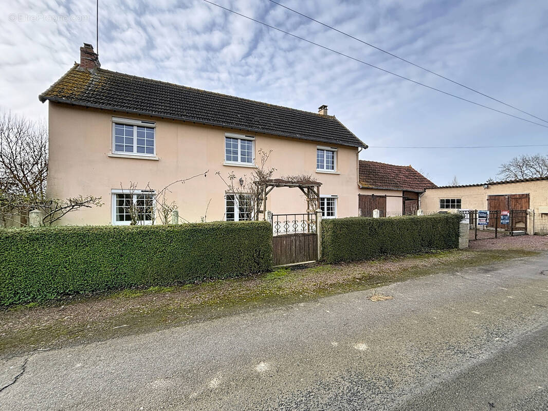 Maison à ISIGNY-SUR-MER