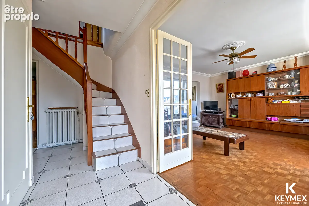 Maison familiale Drancy 7 pièce(s) véranda et dépendance aménagée - photo 3