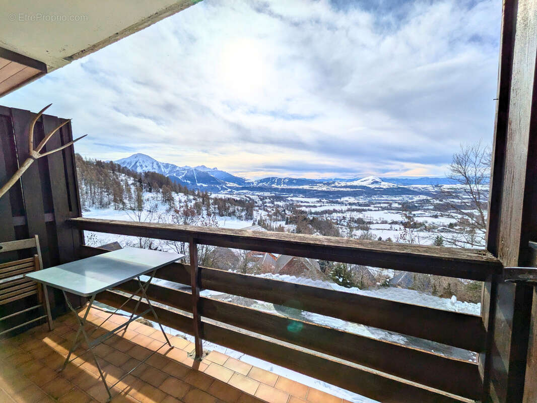 Appartement à SAINT-MICHEL-DE-CHAILLOL