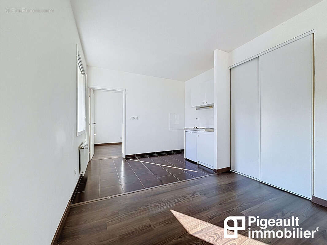 Saint Jacques De La Lande/Courrouze  - Appartement T2 - photo 8