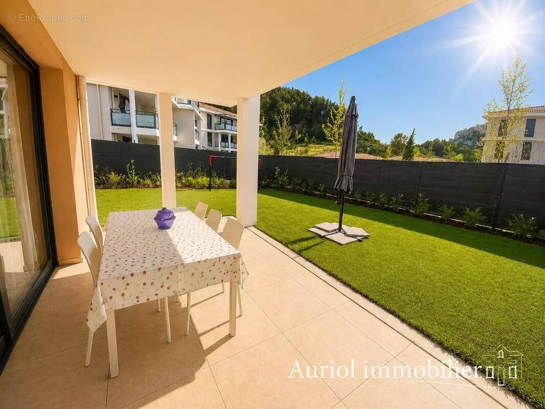 Appartement à AURIOL