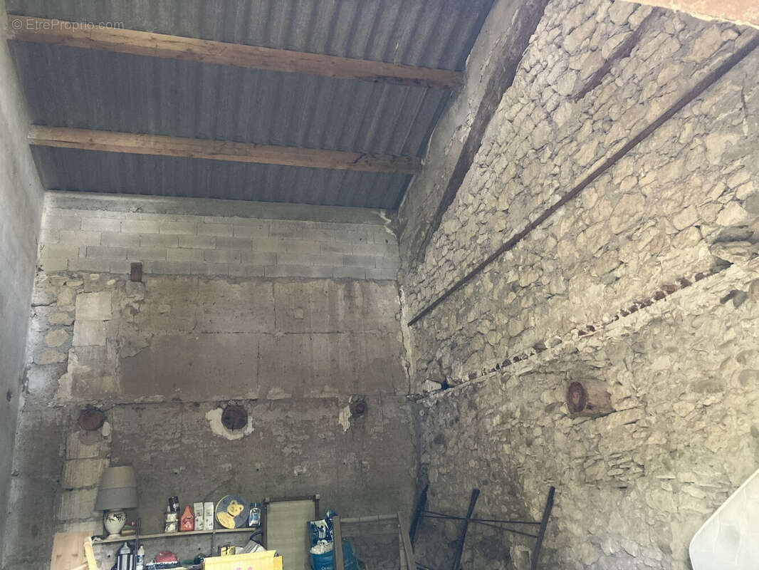 mas 117 m² avec remise et garage sur 1900 m² - photo 8